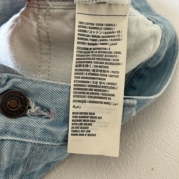 Abercrombie & Fitch Distressed Denim Shorts Light Wash 00 / 24 Women’s Cutoff Je - Picture 7 of 8